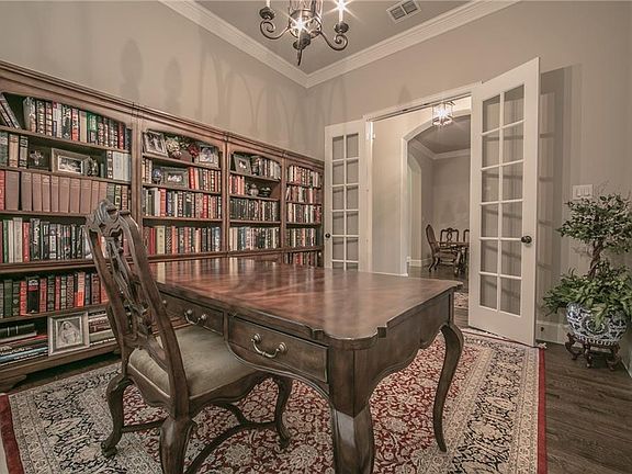 3rd image of 3840 Ferndale Ln