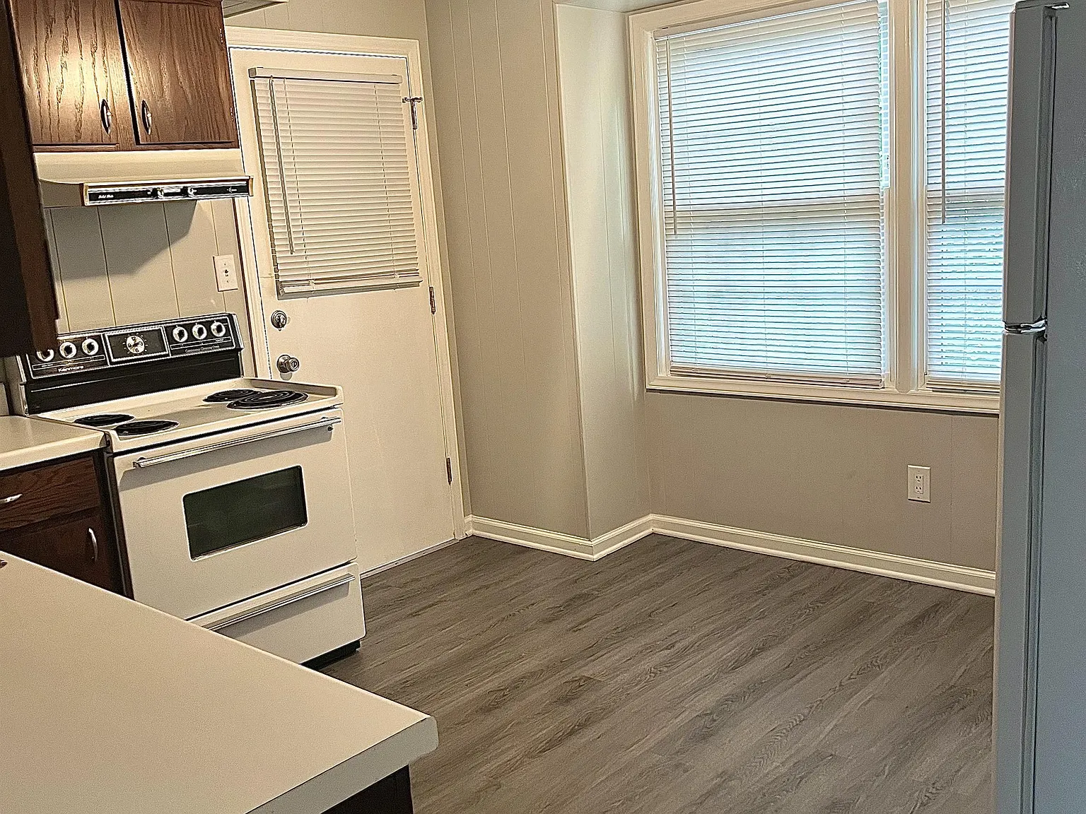65-75 McIntyre — Photo 3