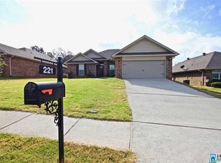 221 Stoney Trl, Maylene, AL 35114