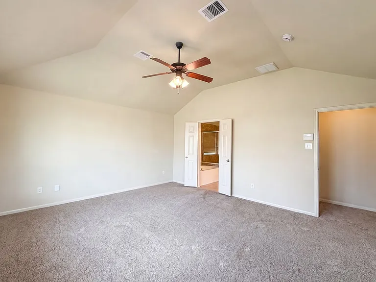 4715 Autumn Pine Ln — Photo 4