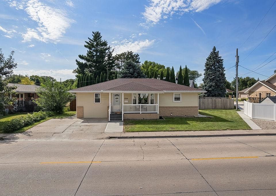 1st image of 1754 18th Ave