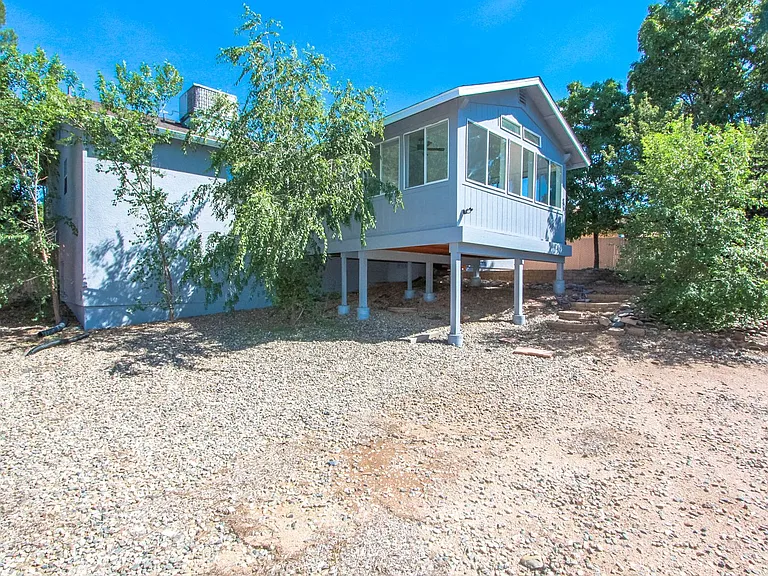 4266 N Saratoga Dr — Photo 27