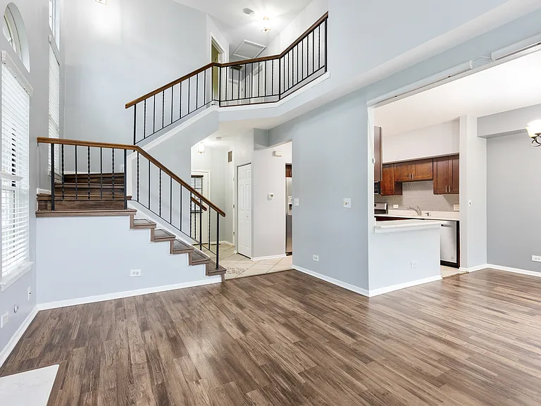 1175 Regency Dr — Photo 9