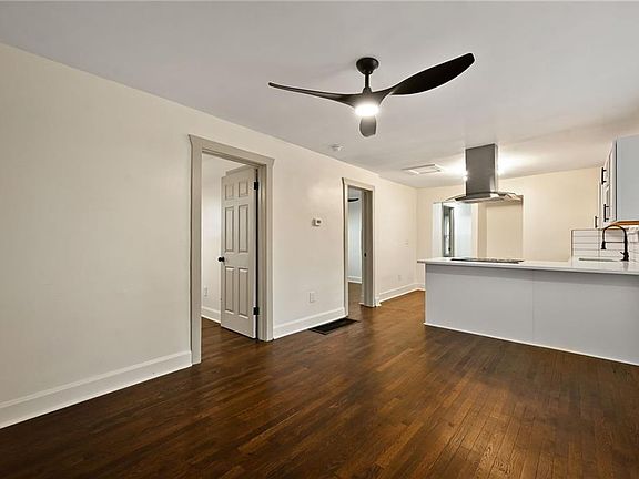 5th image of 108 N Ditzler Ave