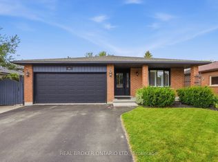 60 Ebydale Dr, Kitchener, ON N2A 3N8