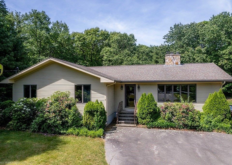 7 Osprey Dr, Berkley, MA 02779 | Zillow