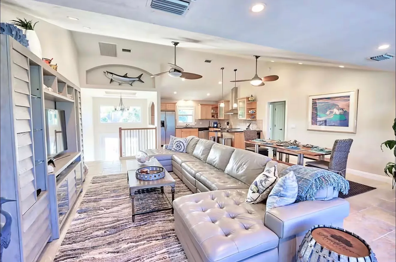 5 bed, 1862 sqft, $8,000 — Photo 1