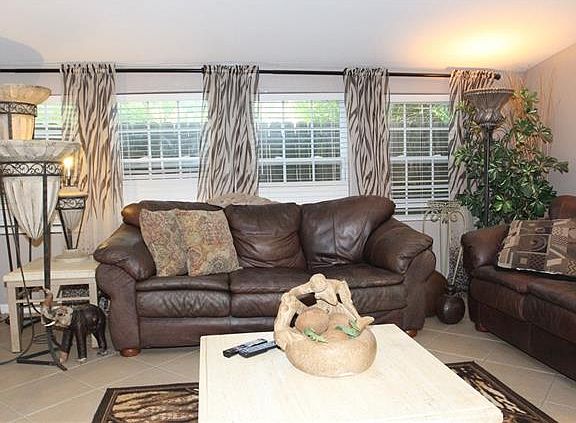 3rd image of 2365 Ponderosa Dr
