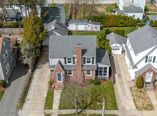 47 Knollwood Ave, Cranston, RI 02910