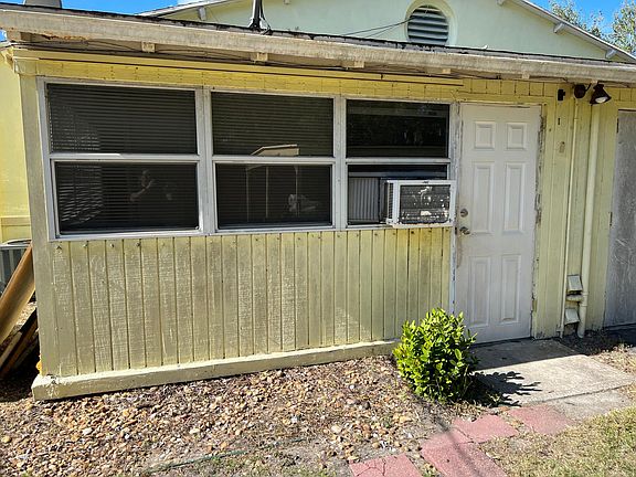 5th image of 2224 Ponce De Leon Cir #2224