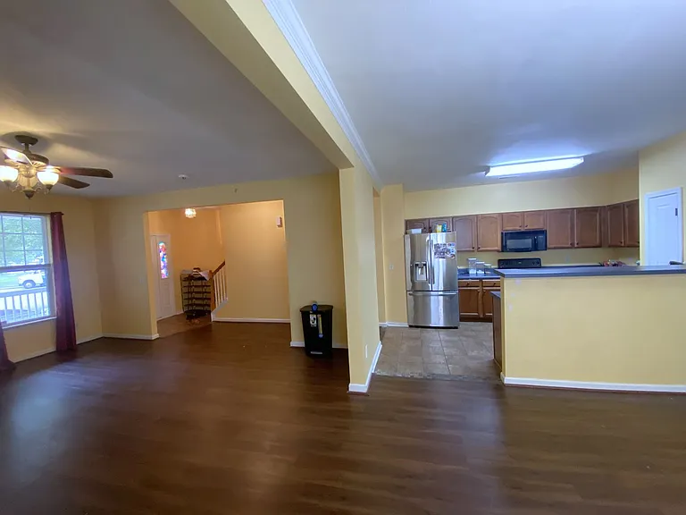 217 W Gilbert St — Photo 5
