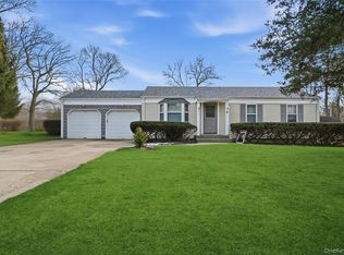 4 Cottage Court, Middle Island, NY 11953