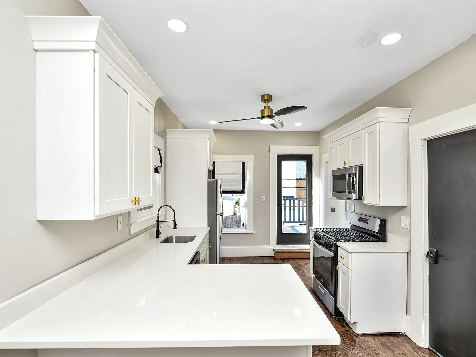 1 bed, 650 sqft, $2,950 — Photo 1