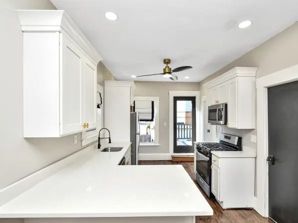 16 Carson St Floor 2, Dorchester, MA 02125