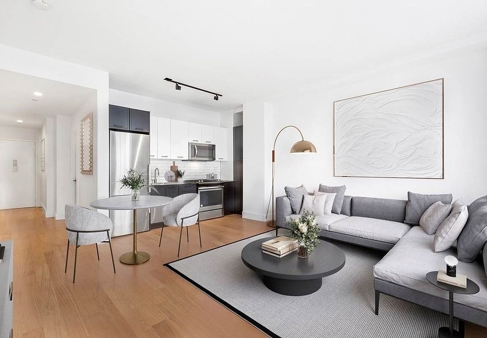 1st image of 67 Wall St APT 7B