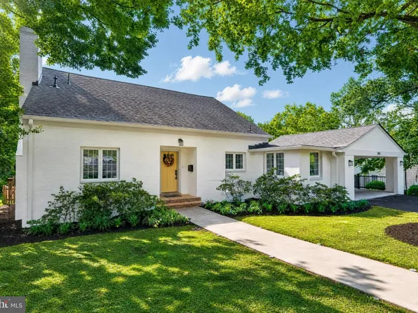 313 Vassar Rd, Alexandria, VA 22314