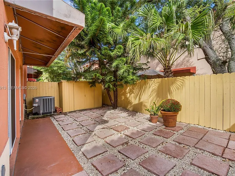 7733 SW 94th Ln — Photo 18