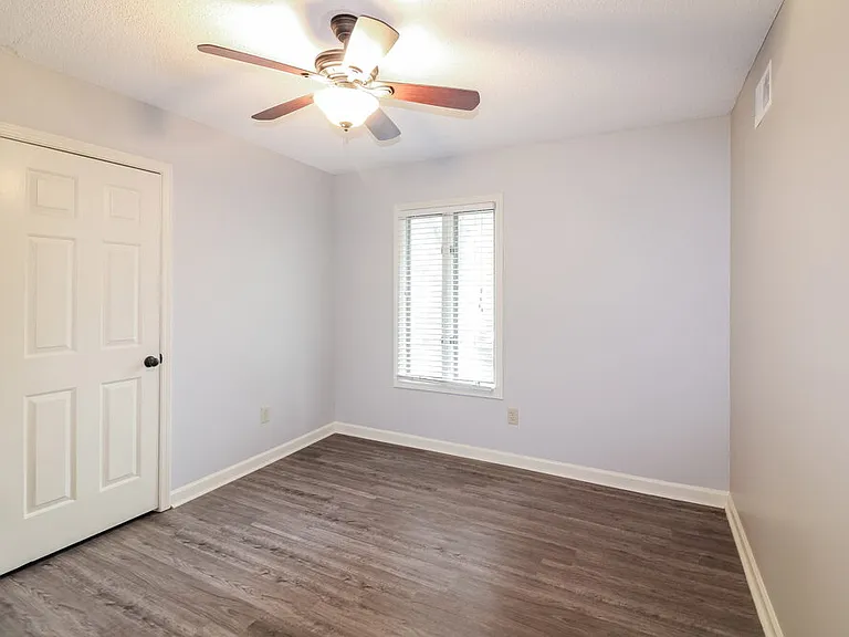 1104 Fox Trace Cv — Photo 13