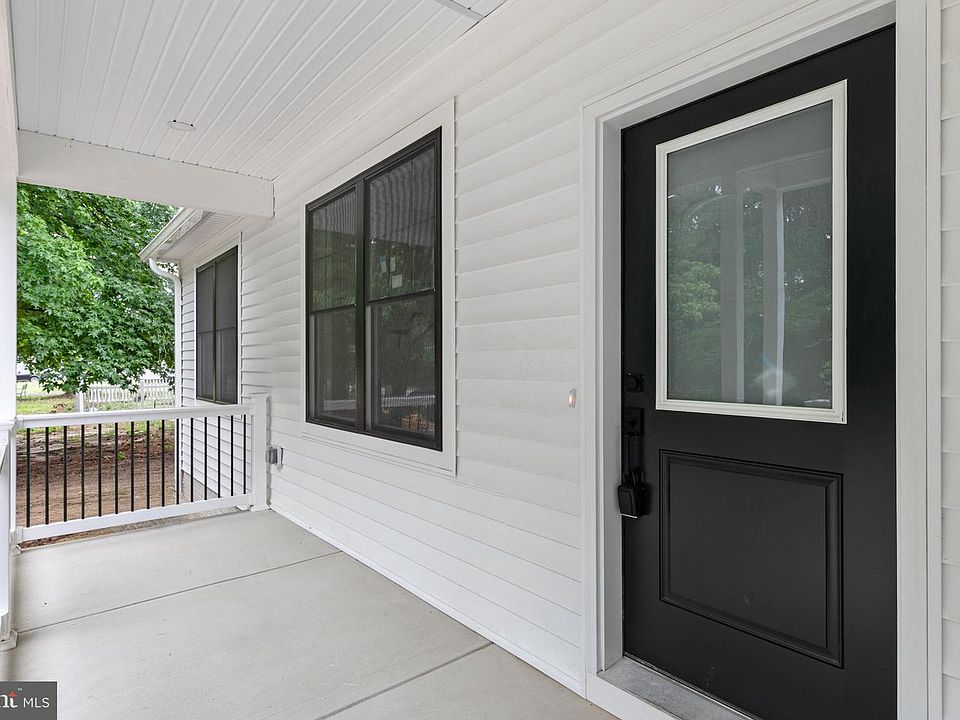 1st image of 9138 Cubbage Way