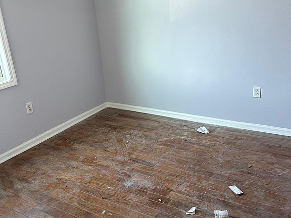 4th image of 242 Halsted St Floor 2