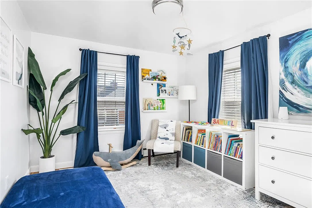 3 bed, $2,000 — Photo 2