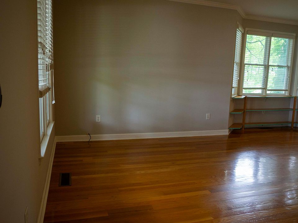living / dining room