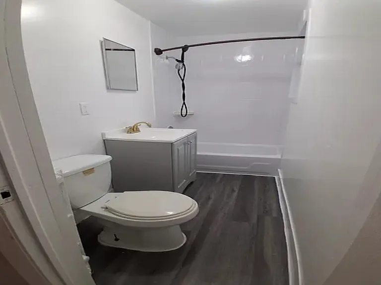 411 E Jersey St #202 — Photo 1
