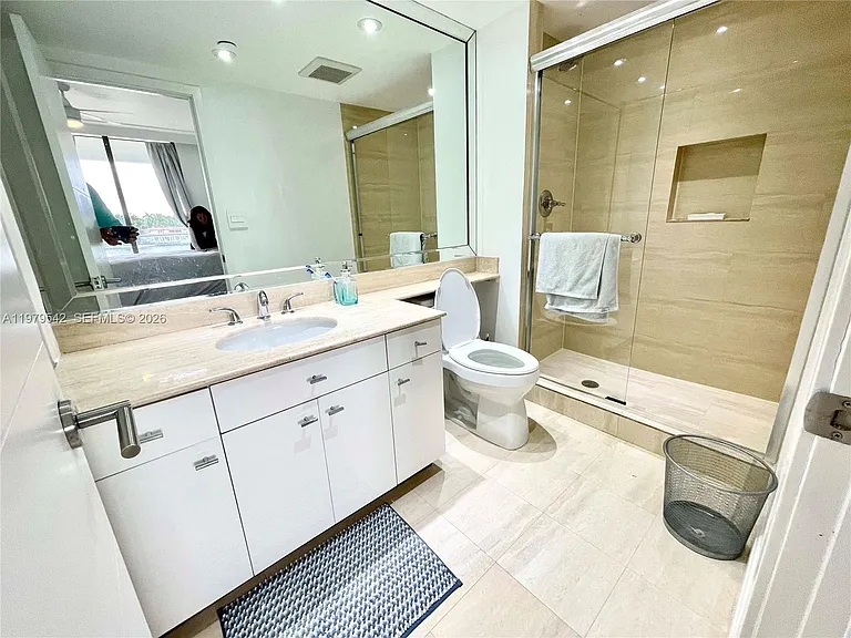 19707 Turnberry Way #Townhouse 5 — Photo 21
