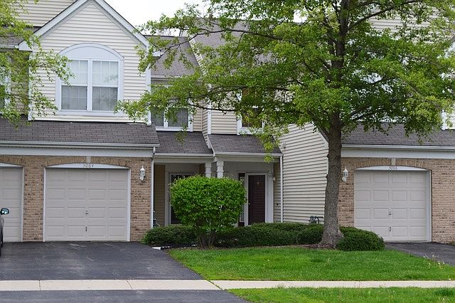 1st image of 3064 Autumn Lake Dr #3064