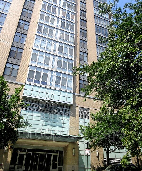 1st image of 212 E Cullerton St APT 1003