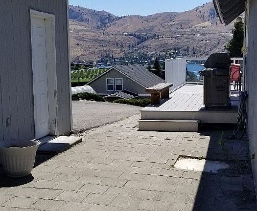 4th image of 209 San Remo Ln