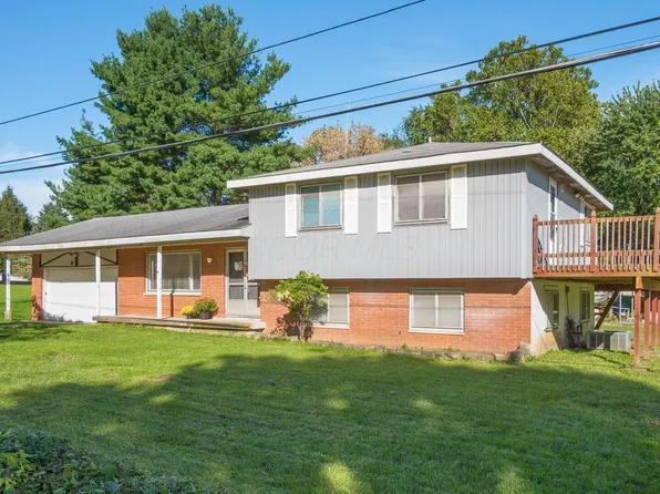 20 Worth Dr, Hebron, OH 43025