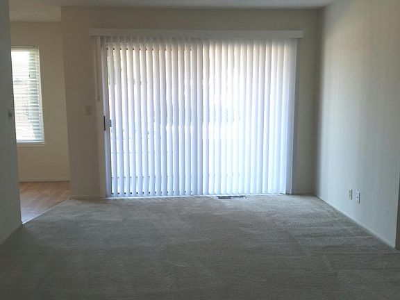 5th image of 1134 Delna Manor Ln APT 1