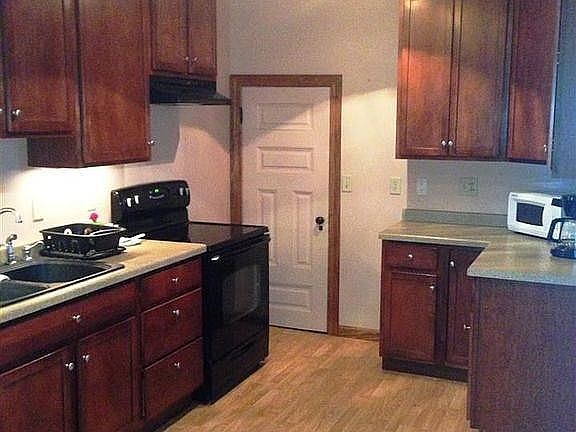 207 kitchen