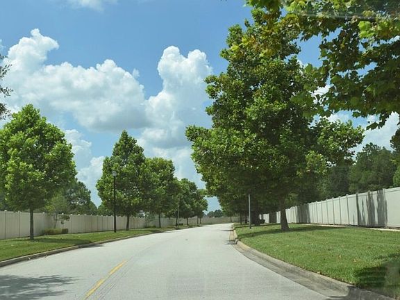 Drive into neighborhood 