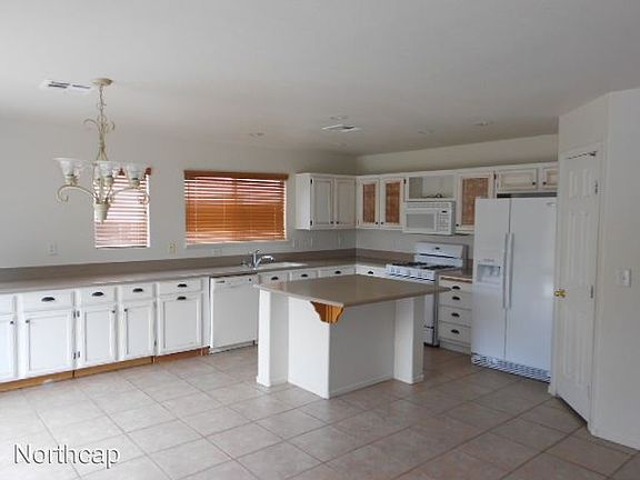 5th image of 326 Violetta Ave