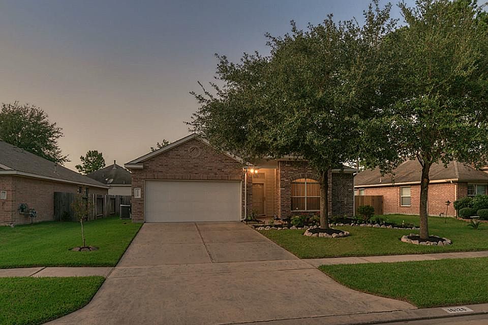 1st image of 16126 Dusty Path Ln