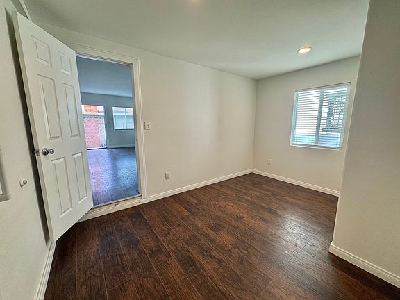 5th image of 3723 E 5th St #1/4