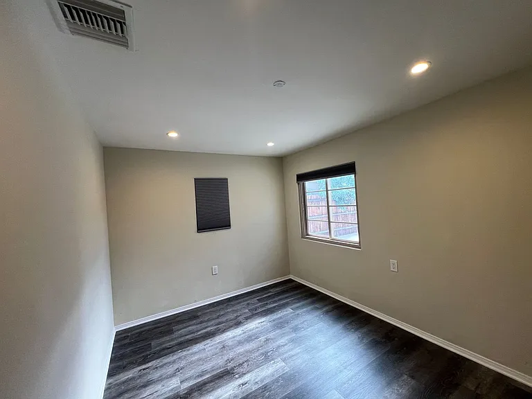 8206 N Wheatland Ave — Photo 20