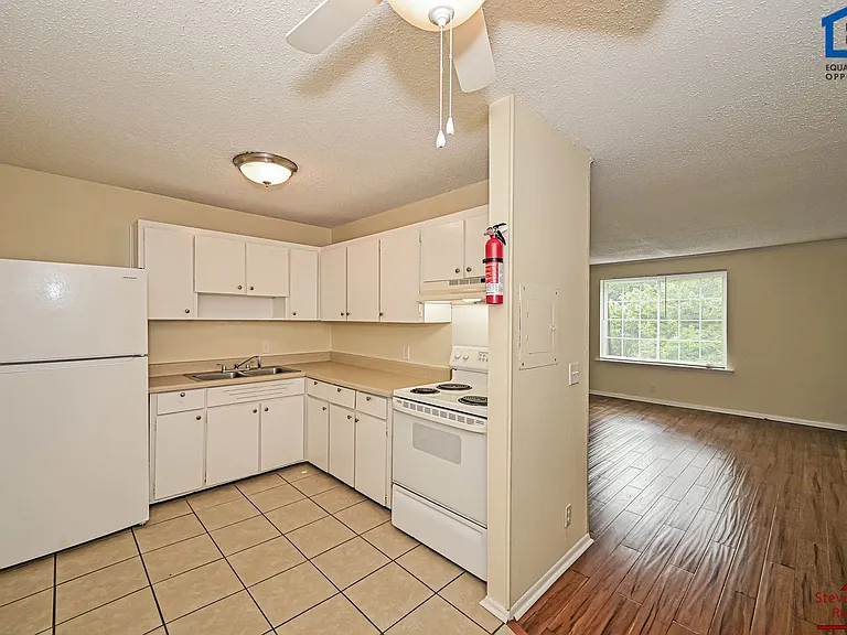 441 Harding Pl #A14 — Photo 11