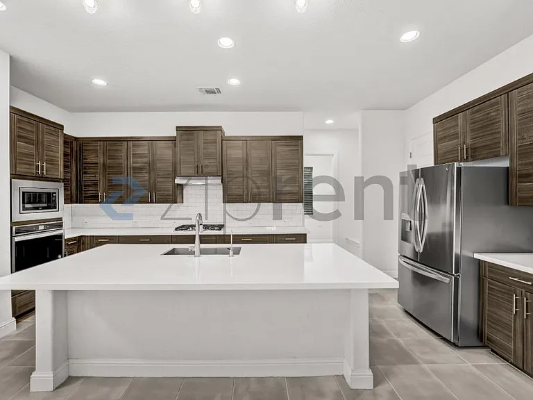 6405 Golden Bough Ln — Photo 15