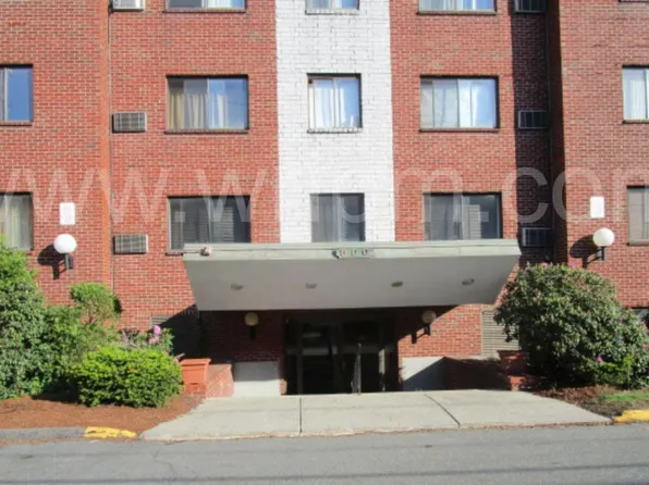 800 Governors Dr APT 11, Winthrop, MA 02152