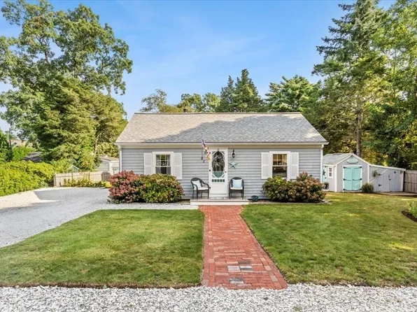 2 River Rd, Bourne, MA 02532