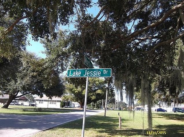 2nd image of 750 Lake Jessie Dr