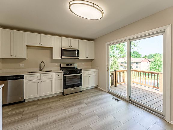4th image of 428 Fernwood Dr