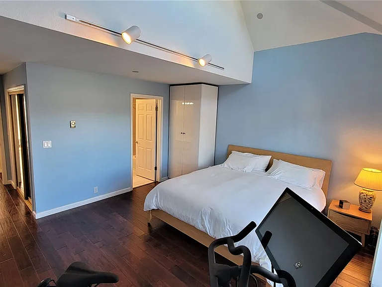 4149 El Camino Way #F — Photo 12