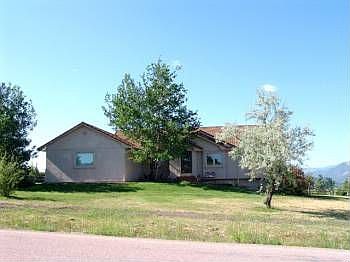 2nd image of 891 Caribou Dr W