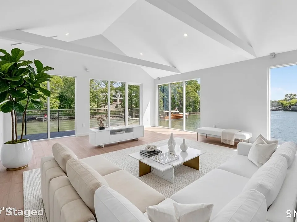 253 Riverside Ave #101