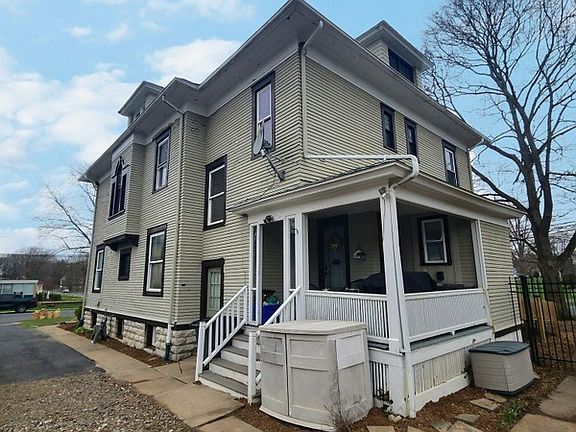 3rd image of 38 Center St