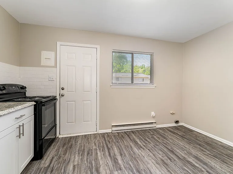 The Heights Townhomes — Photo 35